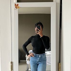 Black Zara turtleneck sweater